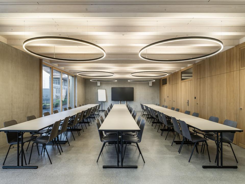 Gruppenzimmer 1 + 2 - Saal mit Bankettbestuhlung