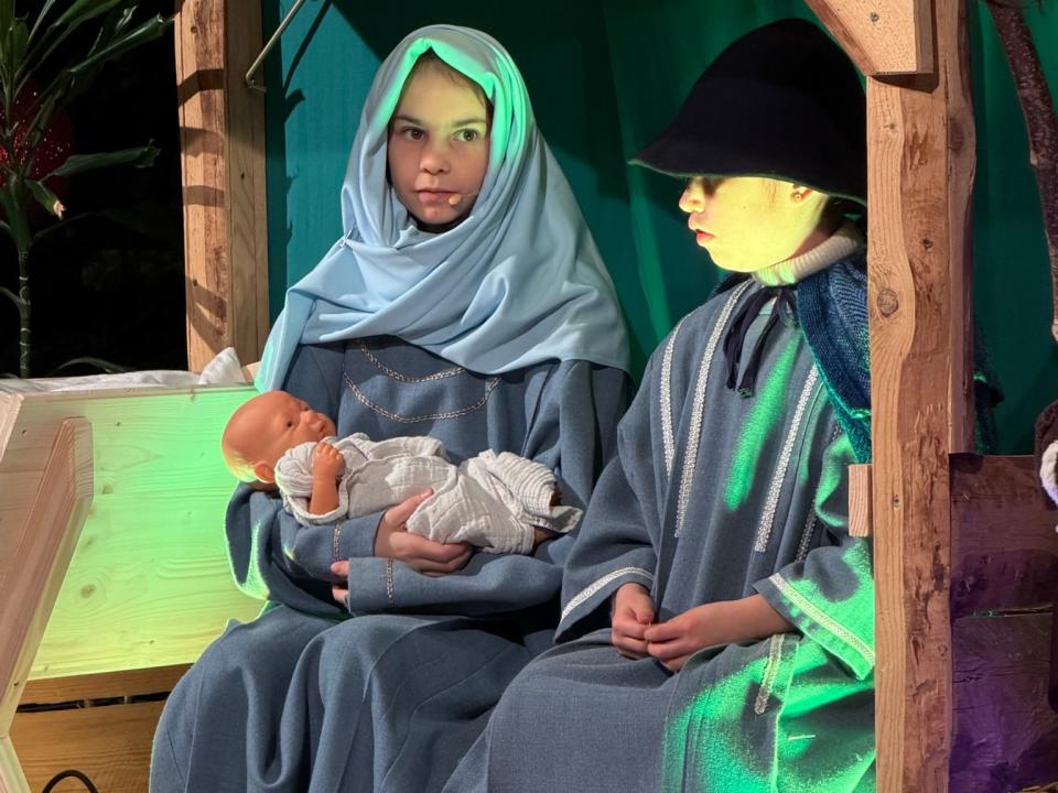 Weihnachtsmusical Kamel Kemailj