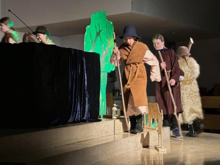 Die Hirten von Betlehem auf ihrem Weg zur Krippe