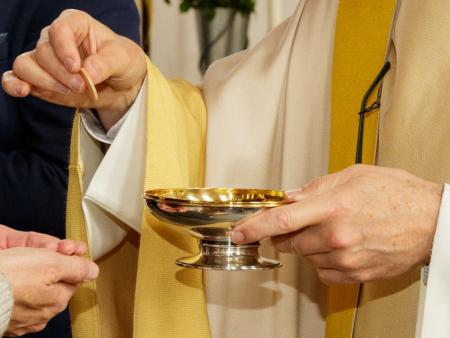 Haus- und Krankenkommunion